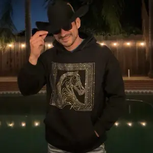 Sudadera con Pedrería