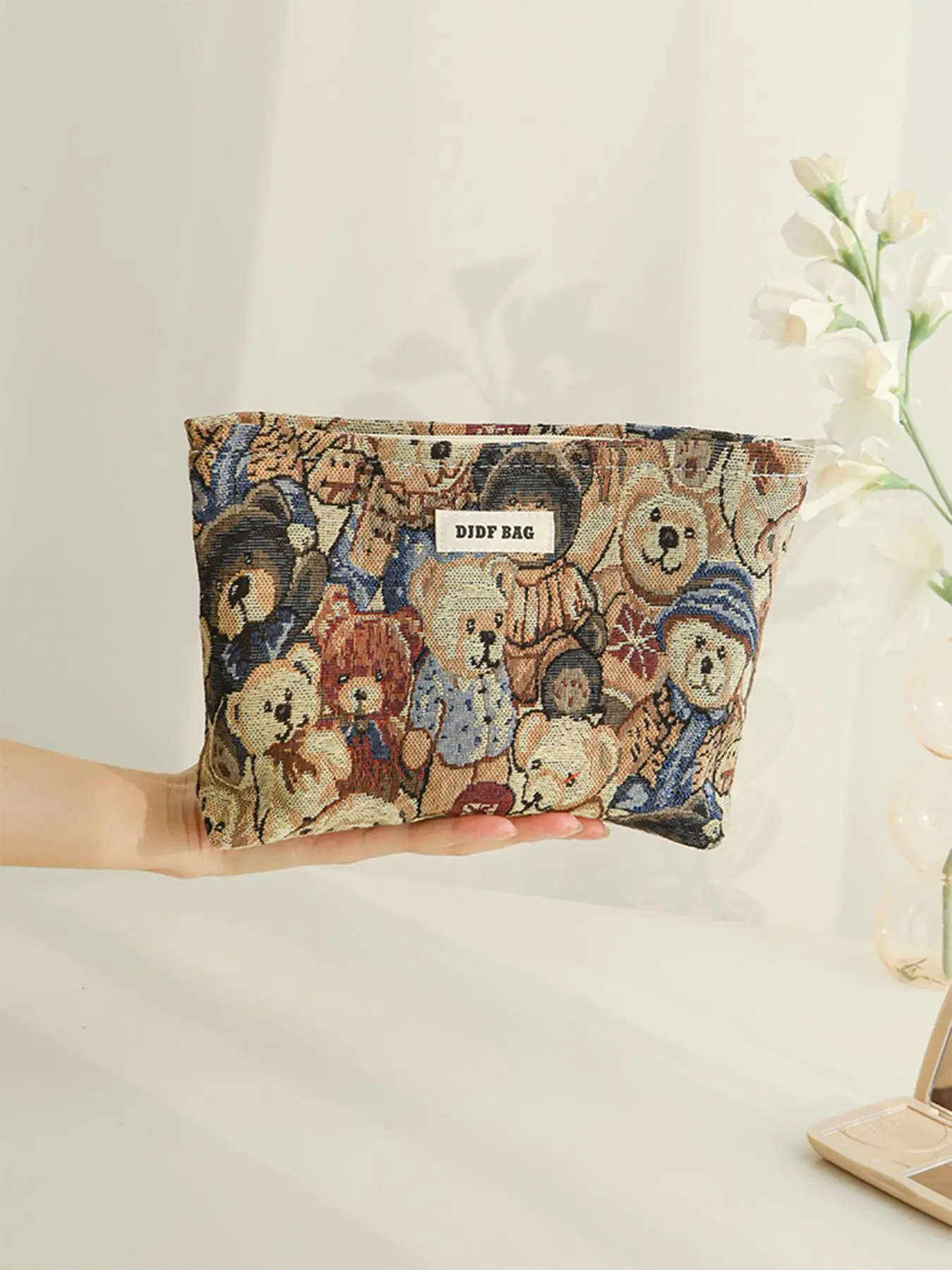 Cute Bear Pattern Makeup Bag, Portable Cosmetic Storage Bag, Cosmetics Organizer, Zipper Makeup Organizer Pouch, Versatile Storage Bag for Travel, Office, Home, Handheld Cosmetic Pouch, Travel Accessory, Travel Essentials, Cosmetic Bags