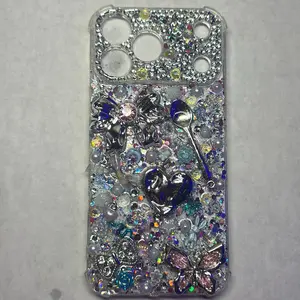 iPhone 17ProMax Case with Sparkling Rhinestones and Heart Design for Stylish Protection