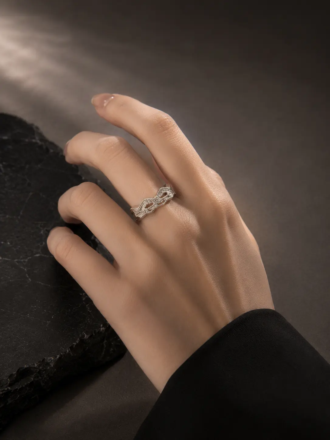 Twisted Pavé Wave Open Ring
