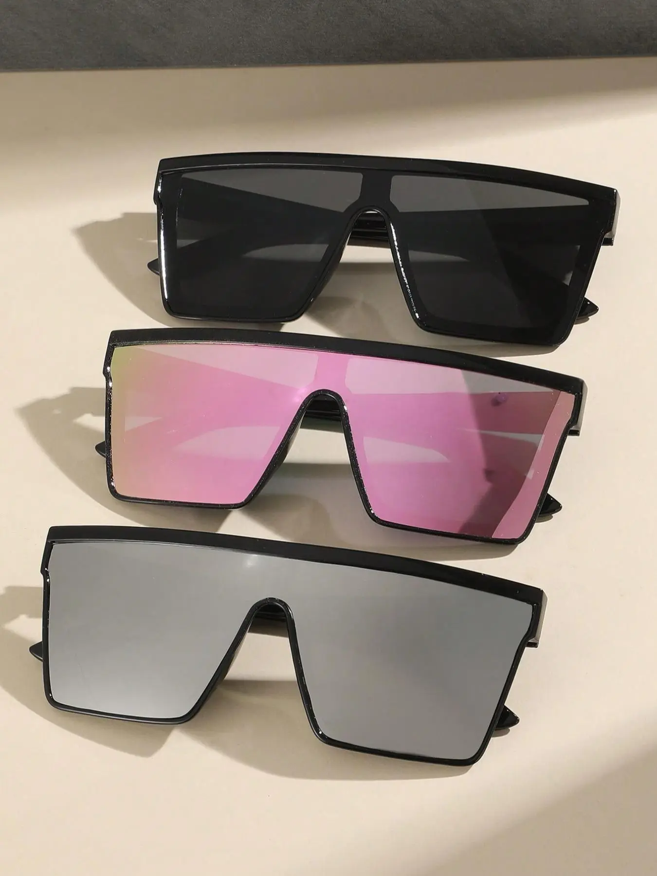 3-Pack Oversized Sun-Protective Sunglasses for Men and Women, Ideal for Vacations, Travel, Driving, Beaches, EDM Festivals, Outdoor Activities and Family Outings, Summer Accessories, Trendy Beach Eyewear for Holiday Outfits