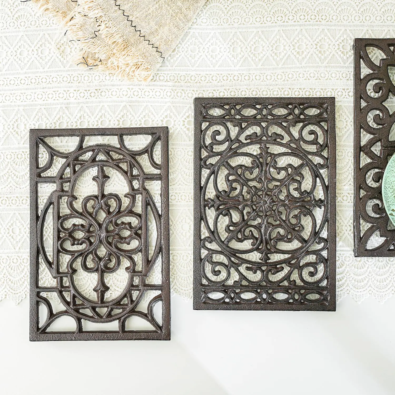 Sungmor Rectangle Cast Iron Trivets, 9.6 x 6.3 Inch Metal Trivet for Hot Pots and Pans, Heavy Duty Rustic Wood Stove Tea Pot Trivet, Decorative Hot Pot Holder for Kitchen Counter and Dining Table