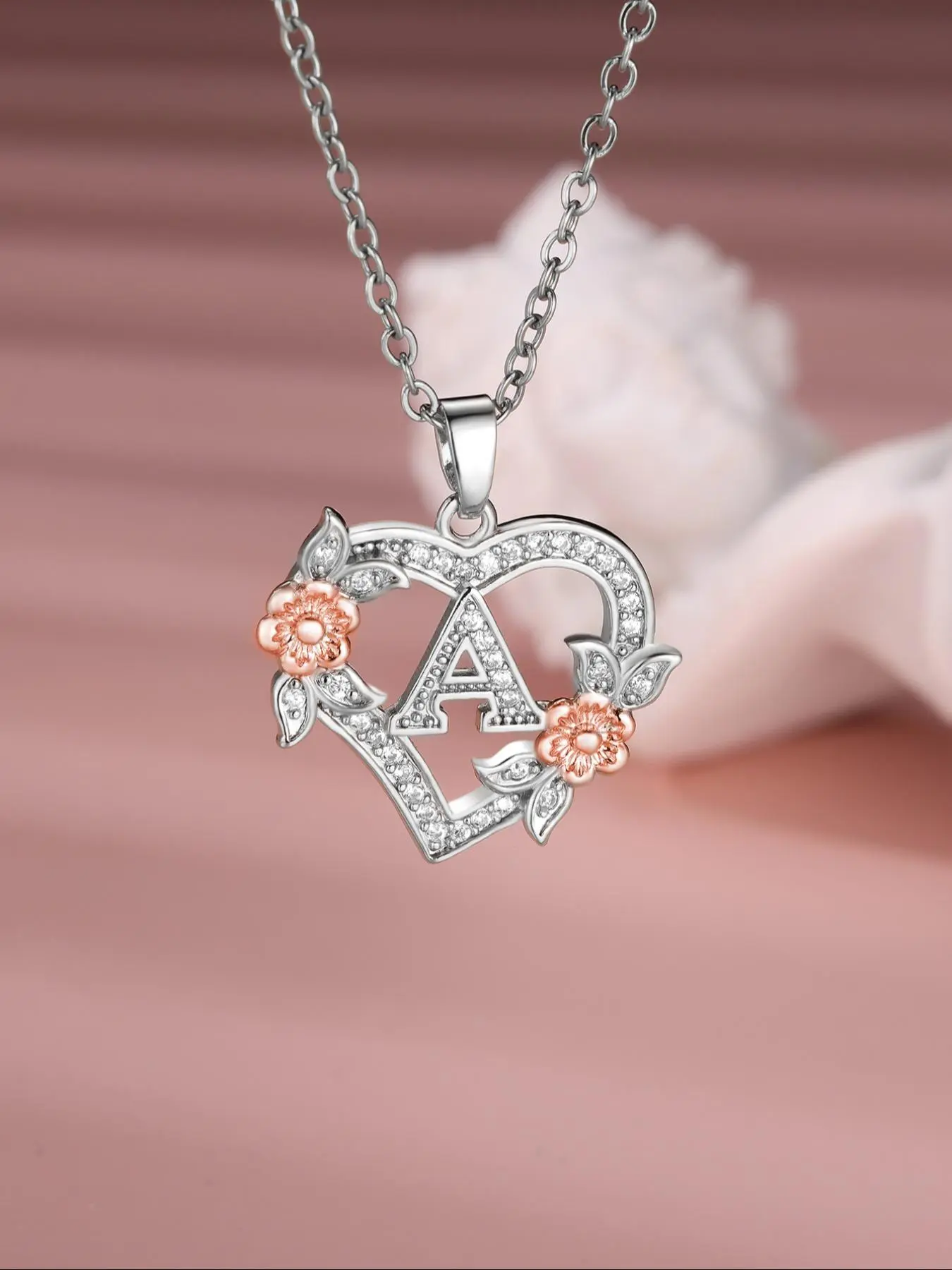 Flower Design Initial Pendant Necklace, Elegant Charm Necklace for Women for Gift, Fashion All-match Accessories for Daily Wear, Heart Necklace, Alphabet Necklace, Alphabet Letter Necklace, Copper Pendant Necklace, Fashionable Accessory