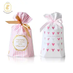 Valentine’s Day Gift Bag Sweet Pink Heart Striped Drawstring Pouch for Wedding Valentine Party Gift