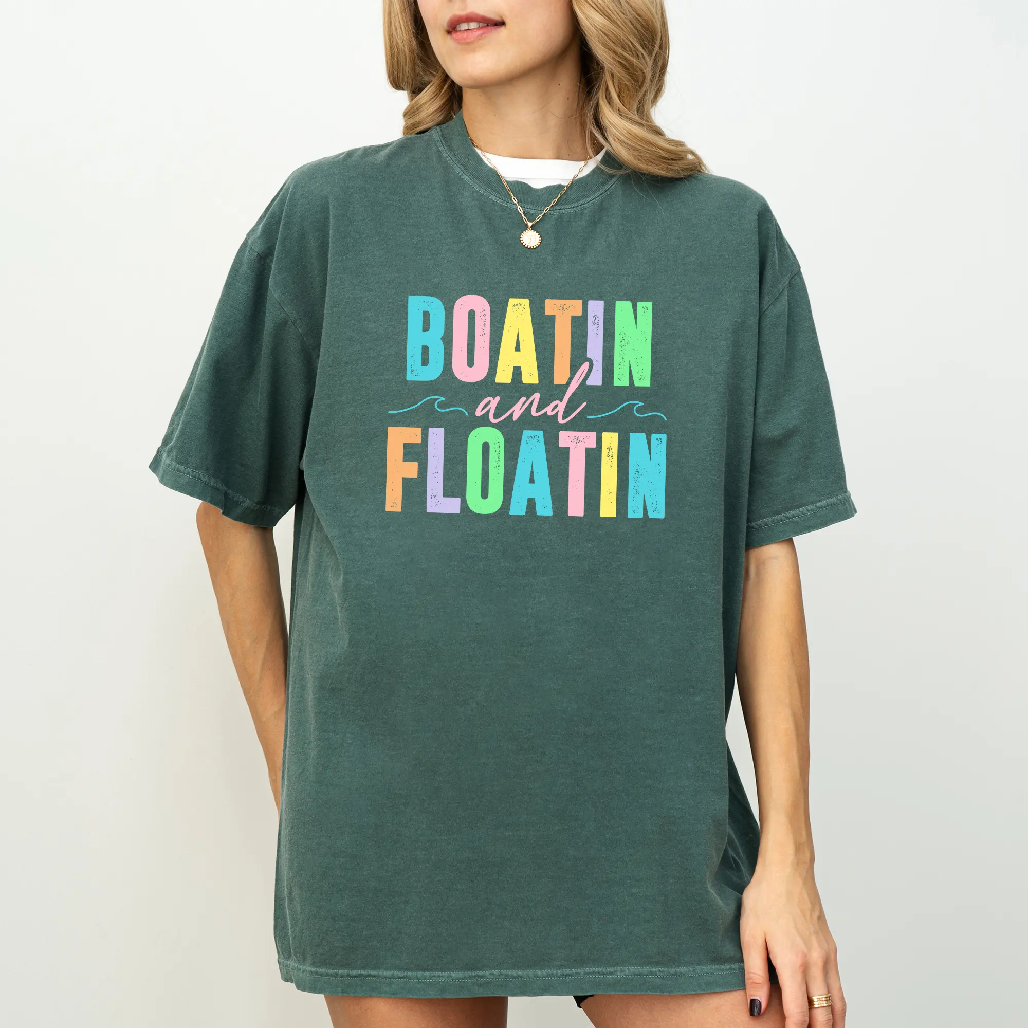 MAPTEES Boatin And Floatin Comfort Colors Shirt, Summer Lake T-shirt, Floating River Graphic Tee, Summer Vibe Clothing, Boat Life Outfits