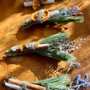 Yule Smudge Kit Smudge Pot Smudge Bowl Sage Stick Ritual Cleanser Smoke Cleansing Winter Solstice Smudge Spray Lavender Candle protection Plants Fragrance Aroma Nature