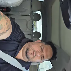 Super Long 32.8ft/52.49ft Car Sealing Strips, Noise Reduction, Waterproof & Dustproof, Essential for Car Owners, Hassle-Free Parking!