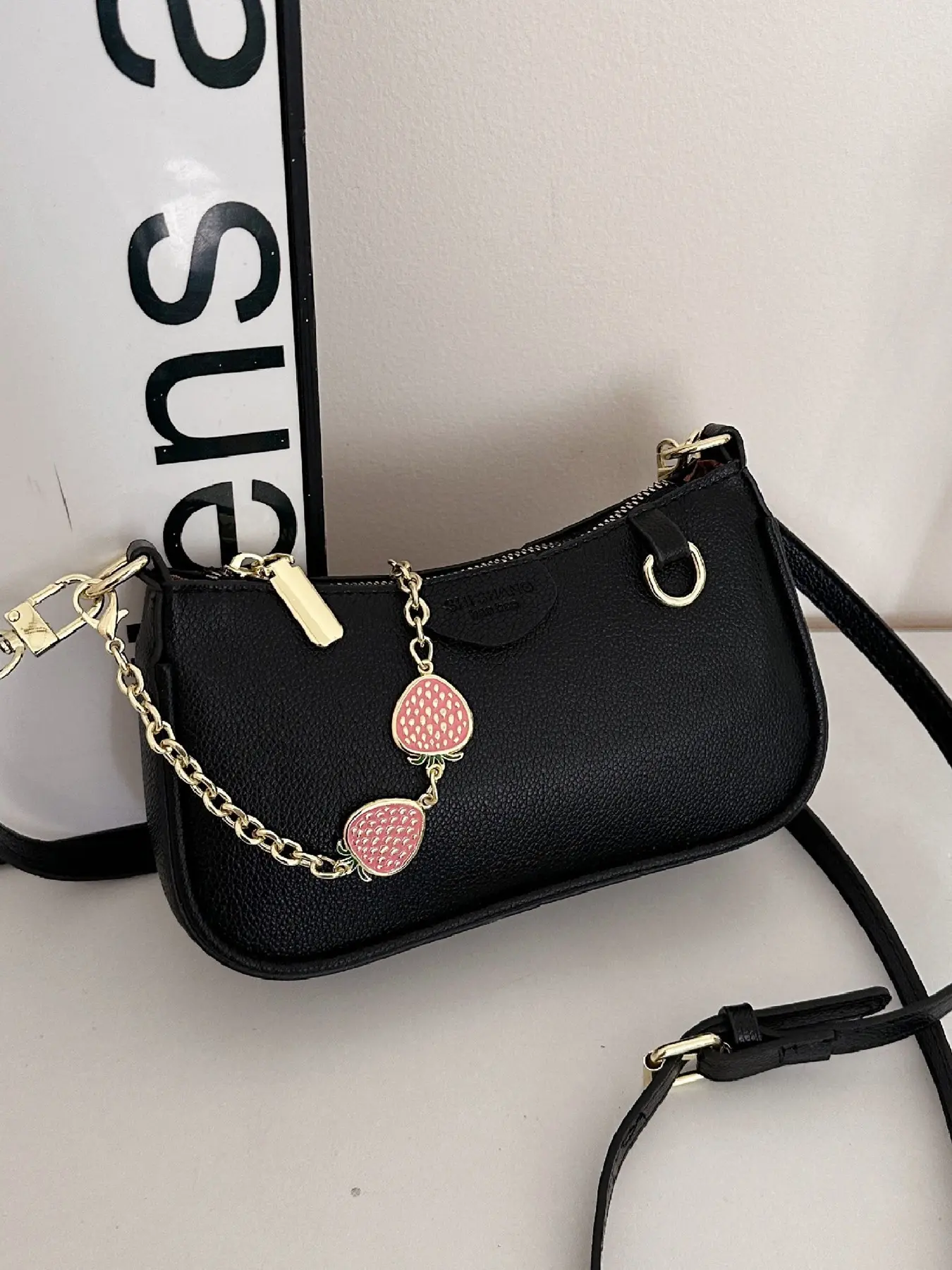 Elegant Strawberry Chain Shoulder Bag for Women, Versatile Commuter Crossbody Bag, Casual Daily Zipper Sling Backpack
