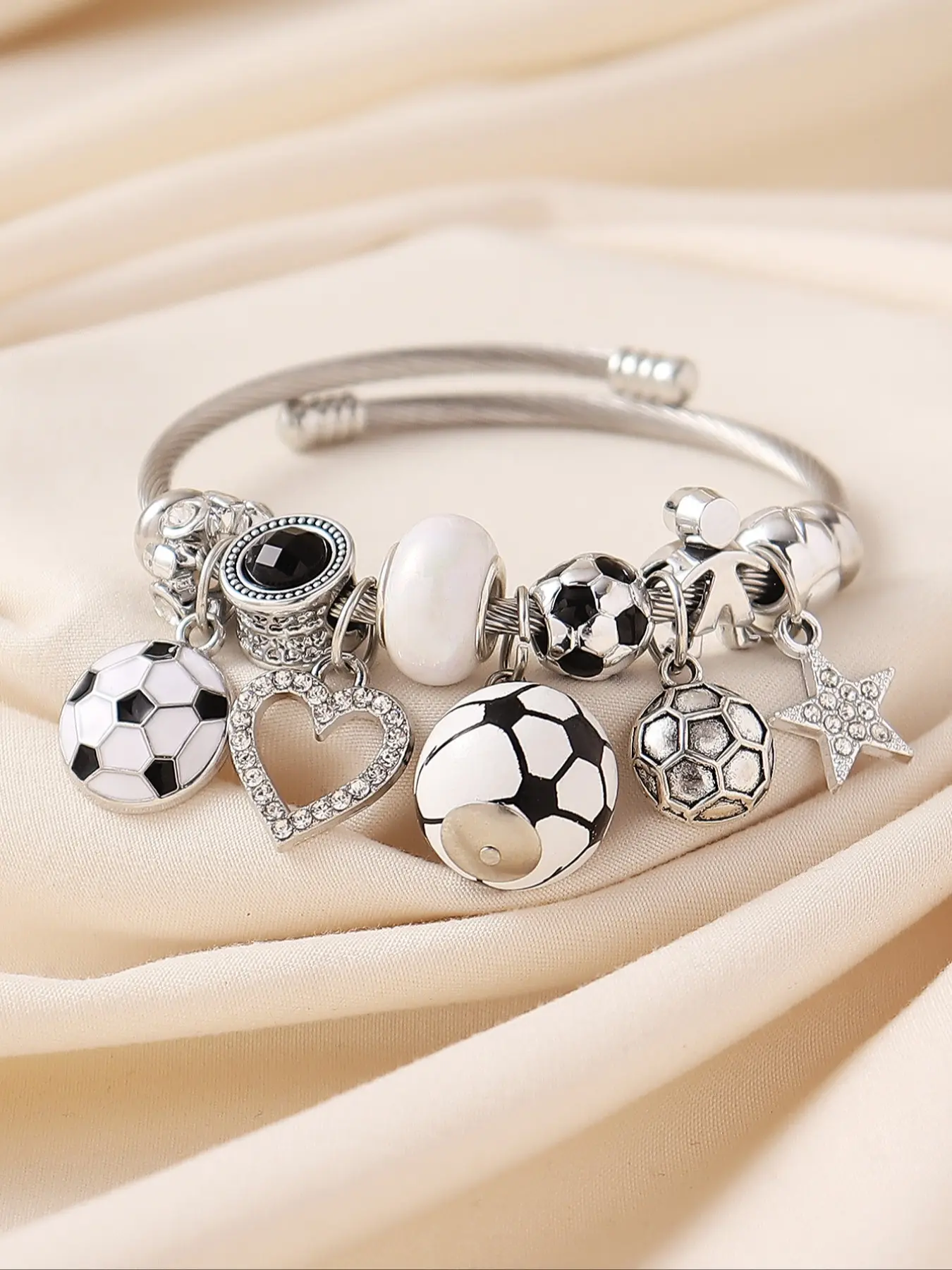 Women's Stainless Steel Bracelet with Football Pendant, Star Heart Beaded Design, Casual Outdoor Sports Jewelry for All Seasons, Soccer Bracelet, Alloy Heart Bracelets