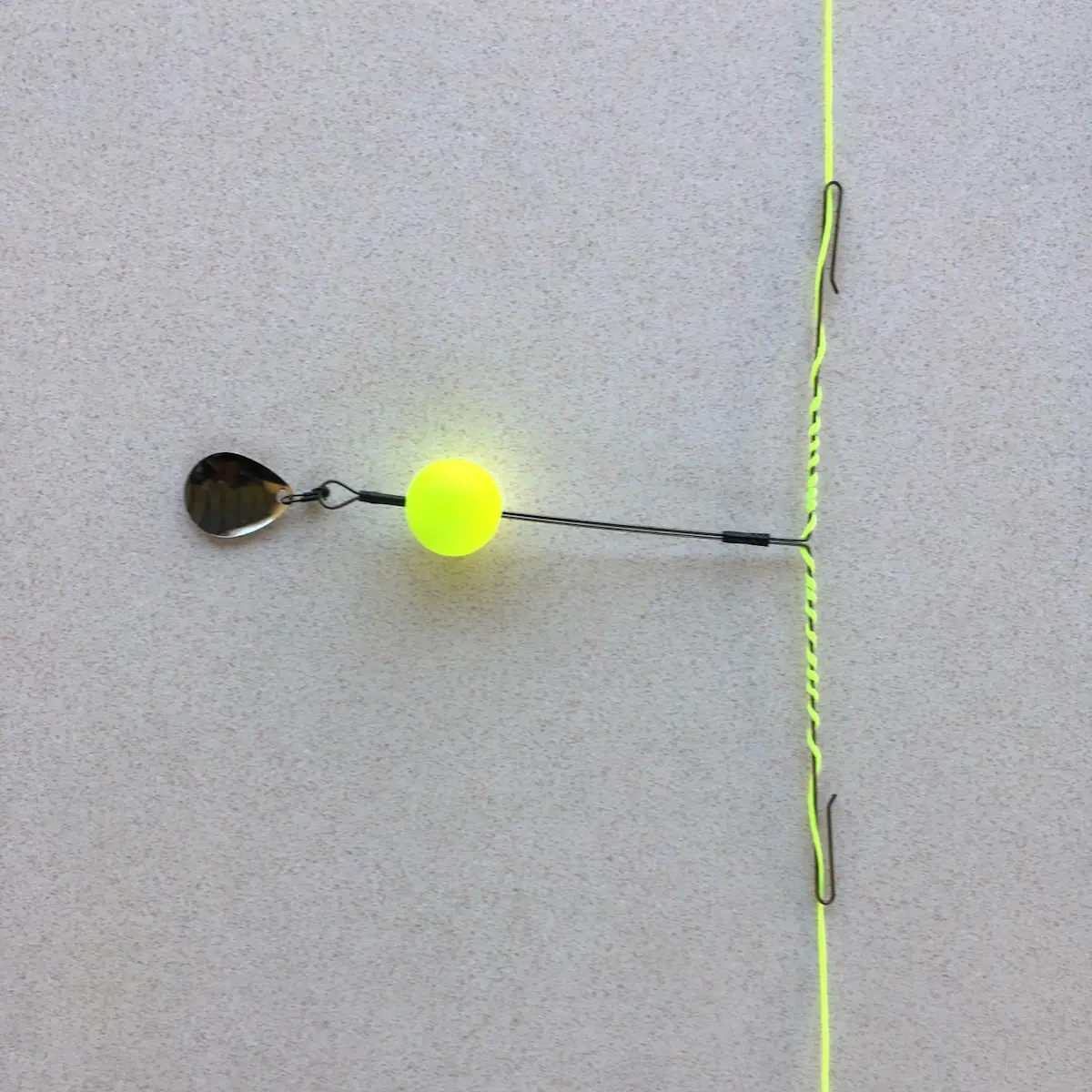 Mainline Fish Attractor