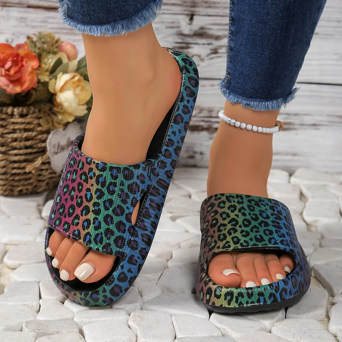 New Stylish Y2K Gradient Rainbow Leopard Print Thick Sole Slides, Millennial Girl Style Soft Slippers, Non-Slip Versatile Footwear For Home And Outdoor