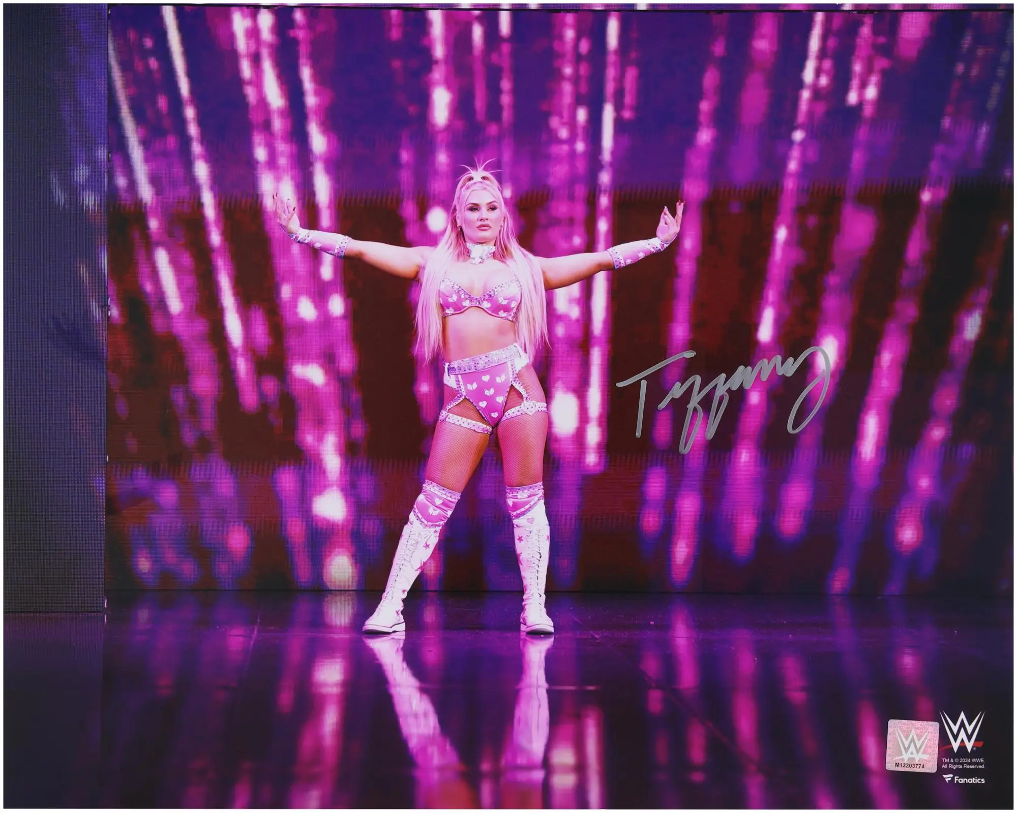 Tiffany Stratton WWE Autographed 16" x 20" Entrance Photograph - Fanatics Authentic Certified
