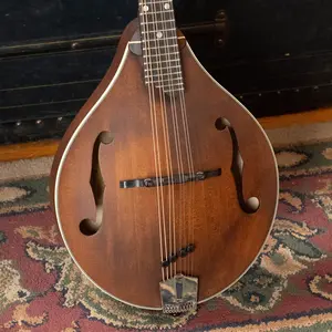 Eastman MD305 Spruce/Maple A-Style Hand-Carved Mandolin #3572