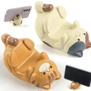 Resin Cat Statue Phone Stand, Cell Phone Mount, Durable Design Holds Smartphone Without Tip-Over, Cute Gift for Cat Lovers, Office Desk Decor Accessory