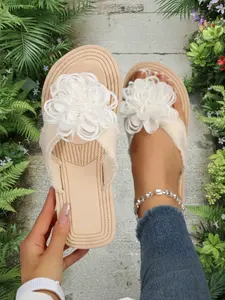 New Floral Sandals, Straw Material Thick Sole, Women's Beach Shoes, Outdoor Wear, Summer Footwear, Comfortable & Stylish