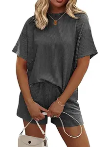 Women's Solid Color Textured Minimalist Tee & Shorts Loungewear Two-piece Set, Casual Comfy Round Neck Short Sleeve T-shirt & Shorts PJ Set, Ladies Sleepwear for All Seasons, Pajama Womenswear, Matching Lounge Sets, Homewear, Basic