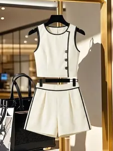 Women's two-piece top, sleeveless vest, shorts, contrasting color stripes, Fitted casual clothing