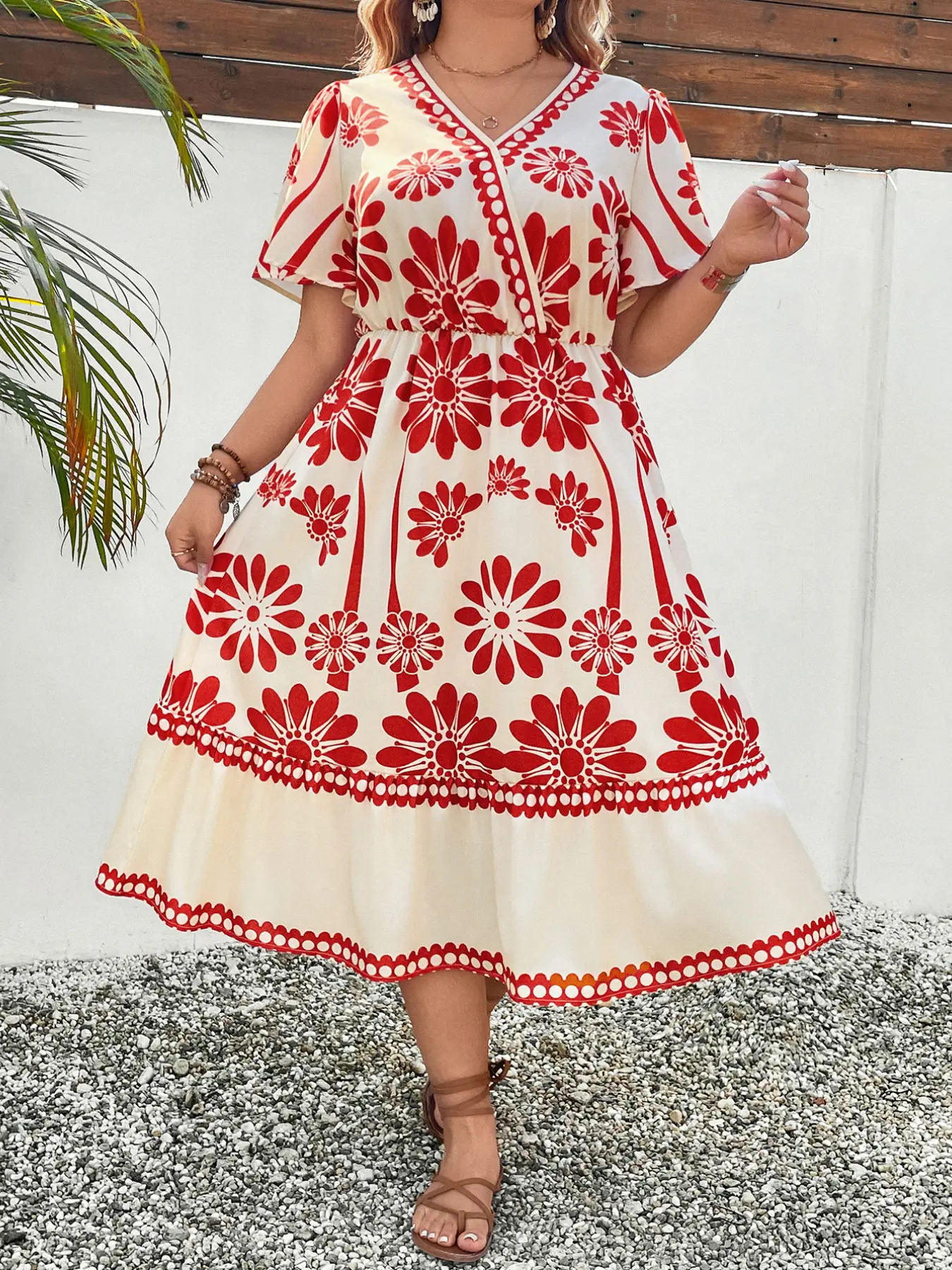 Plus Size Women's Floral Print V-Neck Dress, Boho Printed Dress, Casual Slim-Fitting All over Print, Boho Sundresses, Perfect for Summer Vacation and Leisure Wear