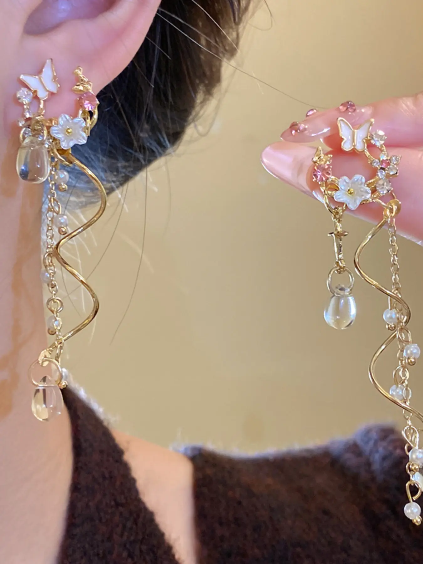 Women's Elegant Butterfly Earrings, Spiral Fringe, Synthetic Zircon, Baroque Pearl Pendant, Wedding & Party Jewelry