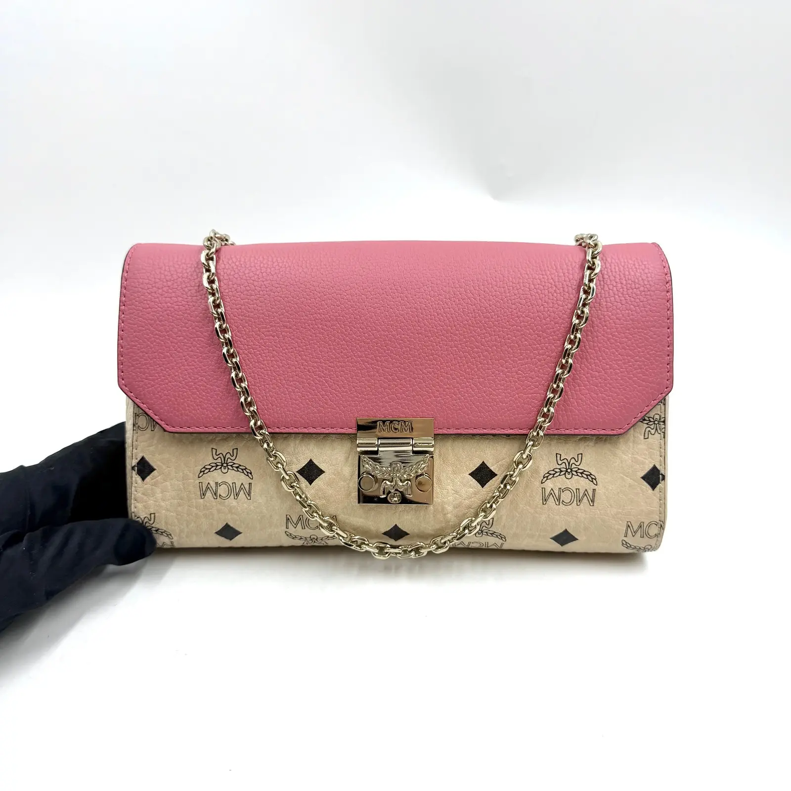 Pre-owned MCM AsShown Shoulder Bags 4871 Visetos & Leather Chain Shoulder Bag 26.06.01