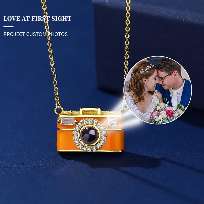 Women's European-American Alloy Copper Heart-Shaped Custom Photo Projection Chain and Link Necklace - Personalized Statement Jewelry, Exquisite Jewelry Gift (Christmas, Birthday Gifts)