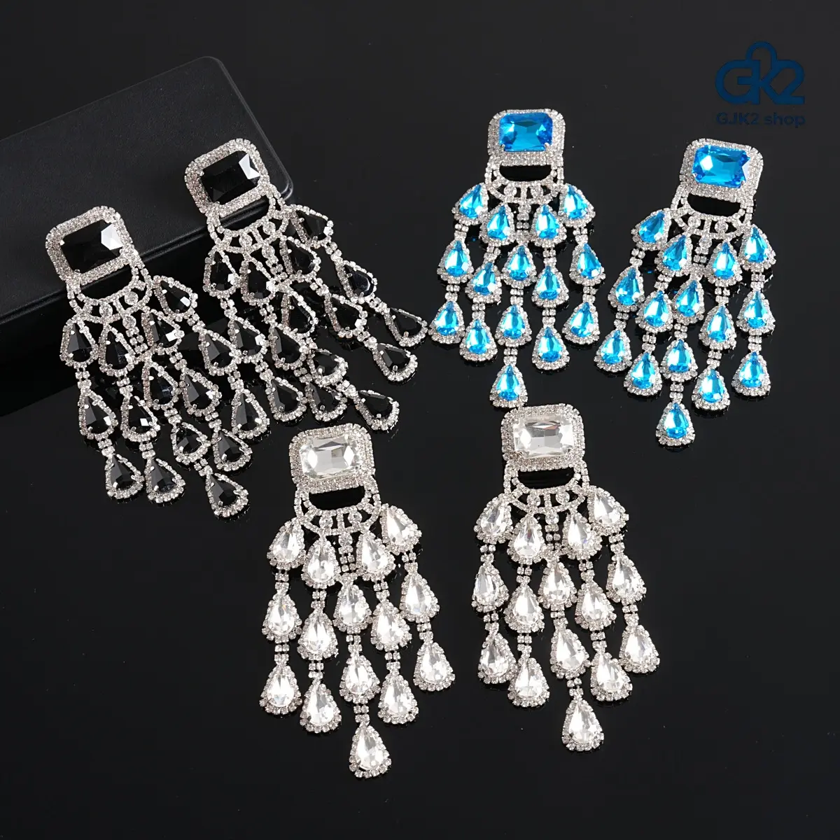 Women's Statement Drop Earrings, Glamorous Crystal & Rhinestone Tassel with a Bold Square Cut for Party, Wedding, Anniversary, 10.5 Cm, Adults, Bling Effect, 1 Pair, Birthday, Classic, Accessory Goals, Aesthetic Earrings, Elegant, Female, Lightweight Yet