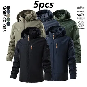 Men's lightweight casual sports jacket with zipper design and pockets, lightweight hooded jacket, soft and comfortable long-sleeve men's jacket, suitable for spring and autumn seasons, everyday wear for men, suitable for outdoor sports