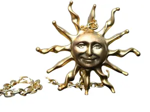 TWWJ014 Gold-Tone Sun Face Pendant Necklace with Sculpted Design & Radiating Rays for Statement Styling Bohemian Looks Festivals & Gifts
