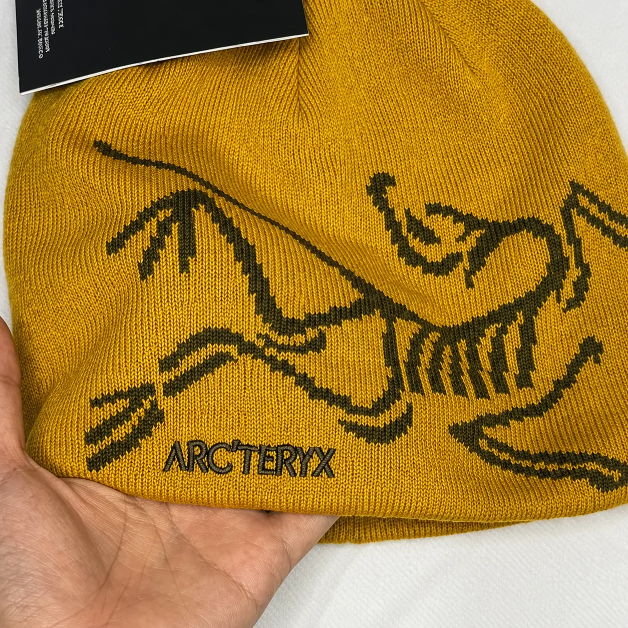 Arc’teryx Bird Head Toque Beanie Collection, Warm Knit Winter Hat, Soft Outdoor Ski Cap for Men & Women, Multiple Colors, Everyday Streetwear Style