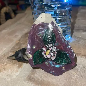 Hand painted and resin oyster shell bottle stopper