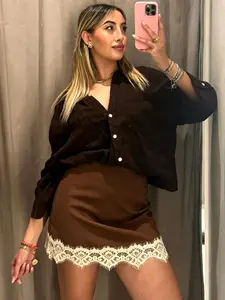 Women's Spring Summer Black Lace Mini skirt Satin Hem Smooth And Silky Fabric Slim Fit Casual And Fashionable Women's Skirt Suitable For Daily Wear Fashionable Layering