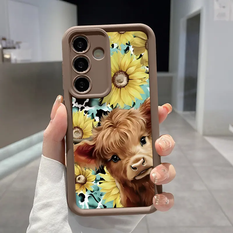Cute Highland Cow Pattern TPU Phone Case Compatible with Galaxy S26 S23 Ultra S24 Plus S25 S22+ Shockproof Non Slip Military-Grade Protection Silicone Cover Smartphone Casing