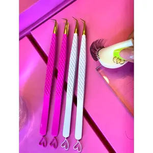 Flawless Lash Extension Tweezers for Precise and Optimal Application
