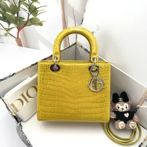 Pre-owned Dior Leather Shoulder Bags 9.45'' R10899 Shoulder Bag C539390107 0104 T1 Chloe