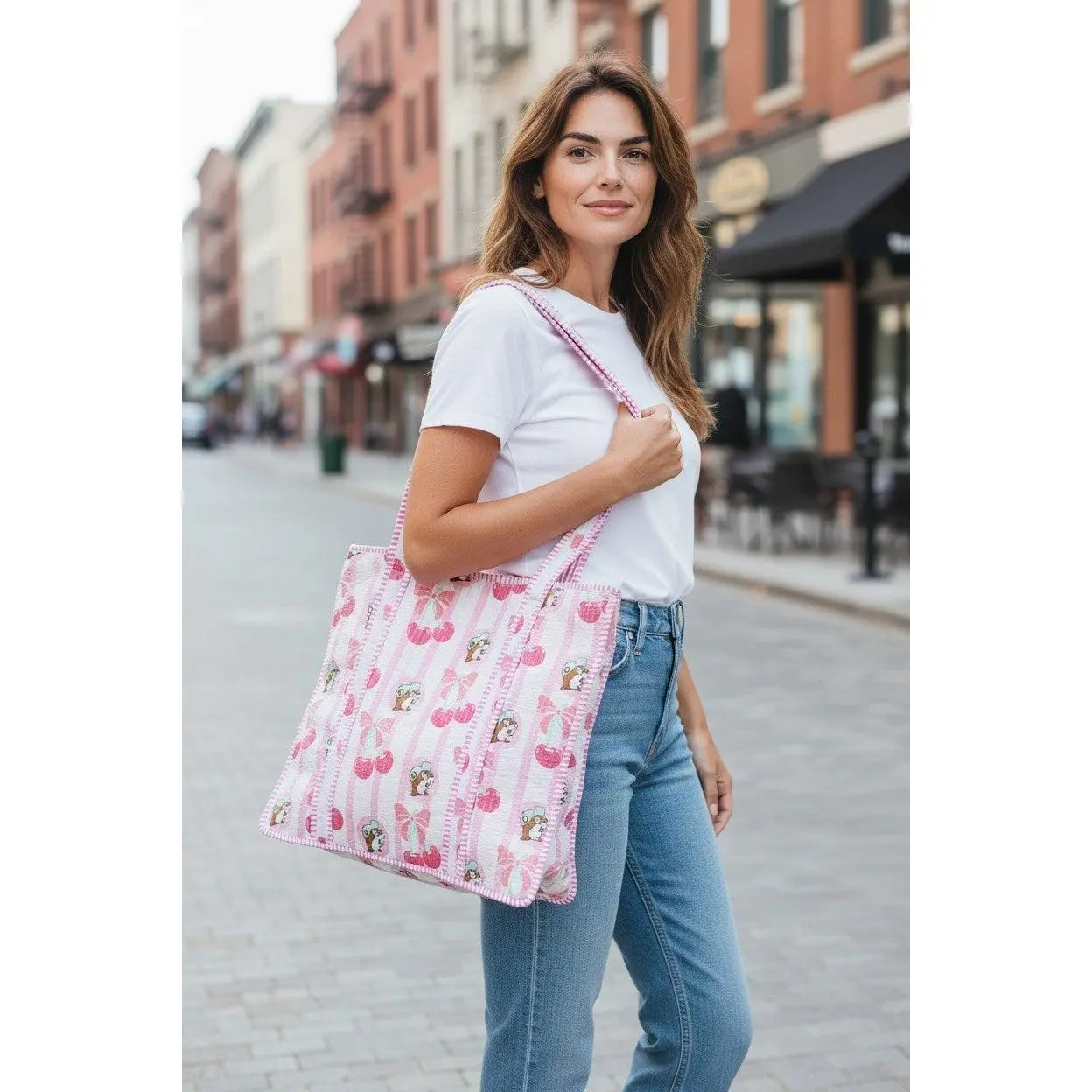 Buc-ee's Cherries Quilted Tote