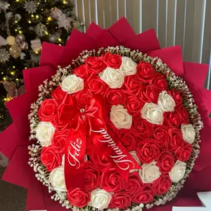 50 Eternal rose Bouquet with bow and baby breathe rim