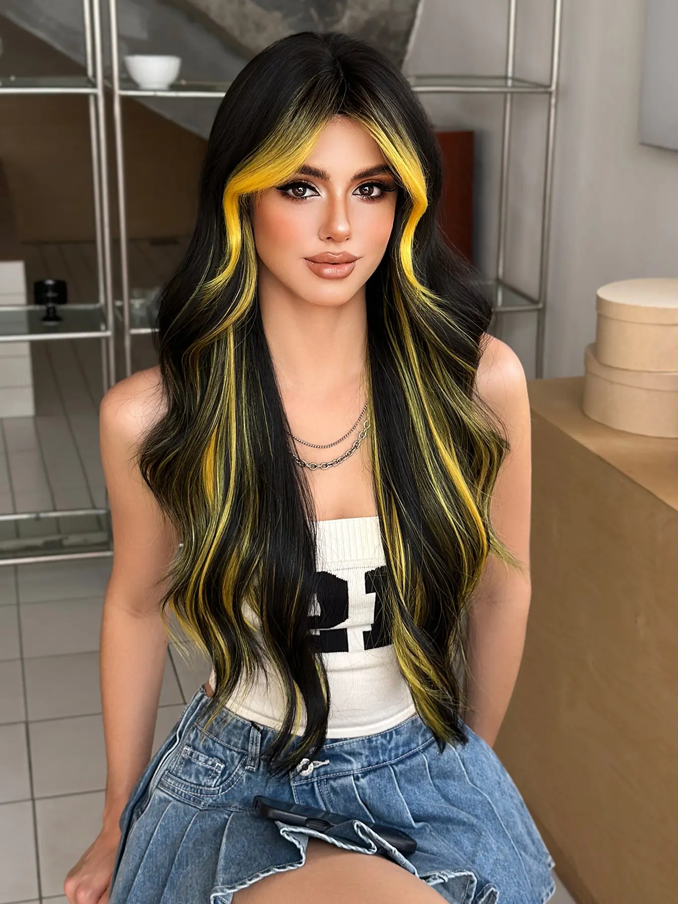 26 Inch Long Body Curly Wigs, Artificial Wig, for Women Highlight Yellow Curtain Bangs Middle Part Synthetic Wavy Wig High Natural Layered Wigs Soft Synthetic Fiber Straight Hair Wig For Women Daily School Use