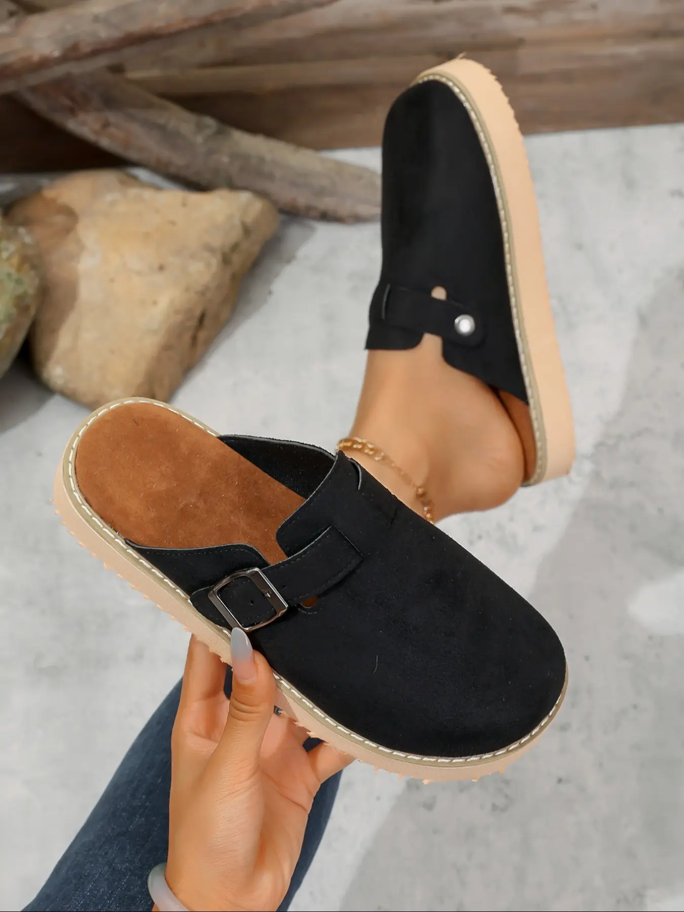 New Thick Sole Comfortable Eva Bottom Slip-On Casual Shoes, Plain Textile Upper, Less Than Ankle Height, All Seasons Wear, Minimalist Casual Clogs, Casual Soft Clogs, Eva Clogs Mules