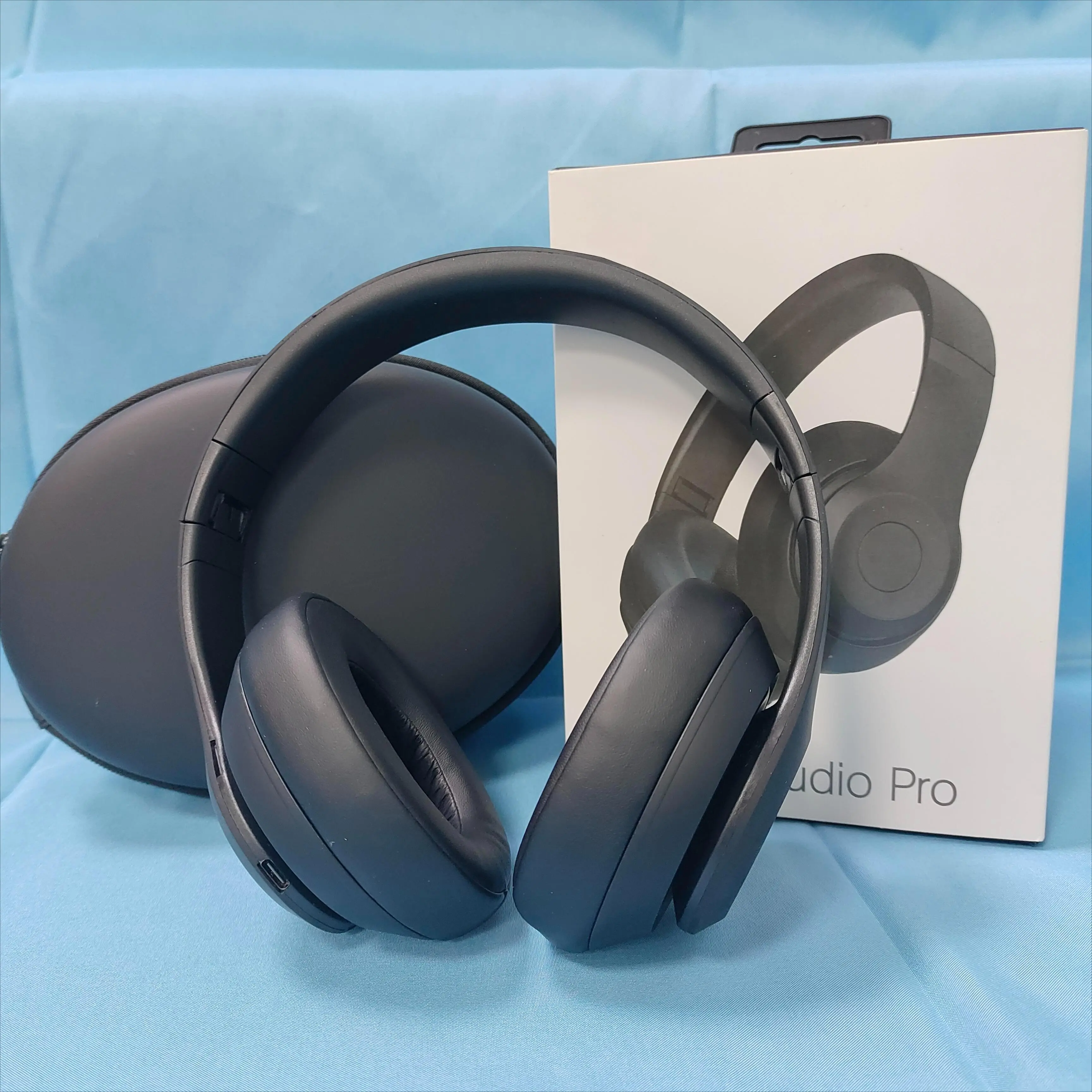 studio pro recording engineer 4th generation stereo cotton head- Premium Bluetooth wireless headphones finish for stylish listening. Up to 40 hours of battery life chargingIncludes carrying case, USB-C cable, audio cable, and quick start guide