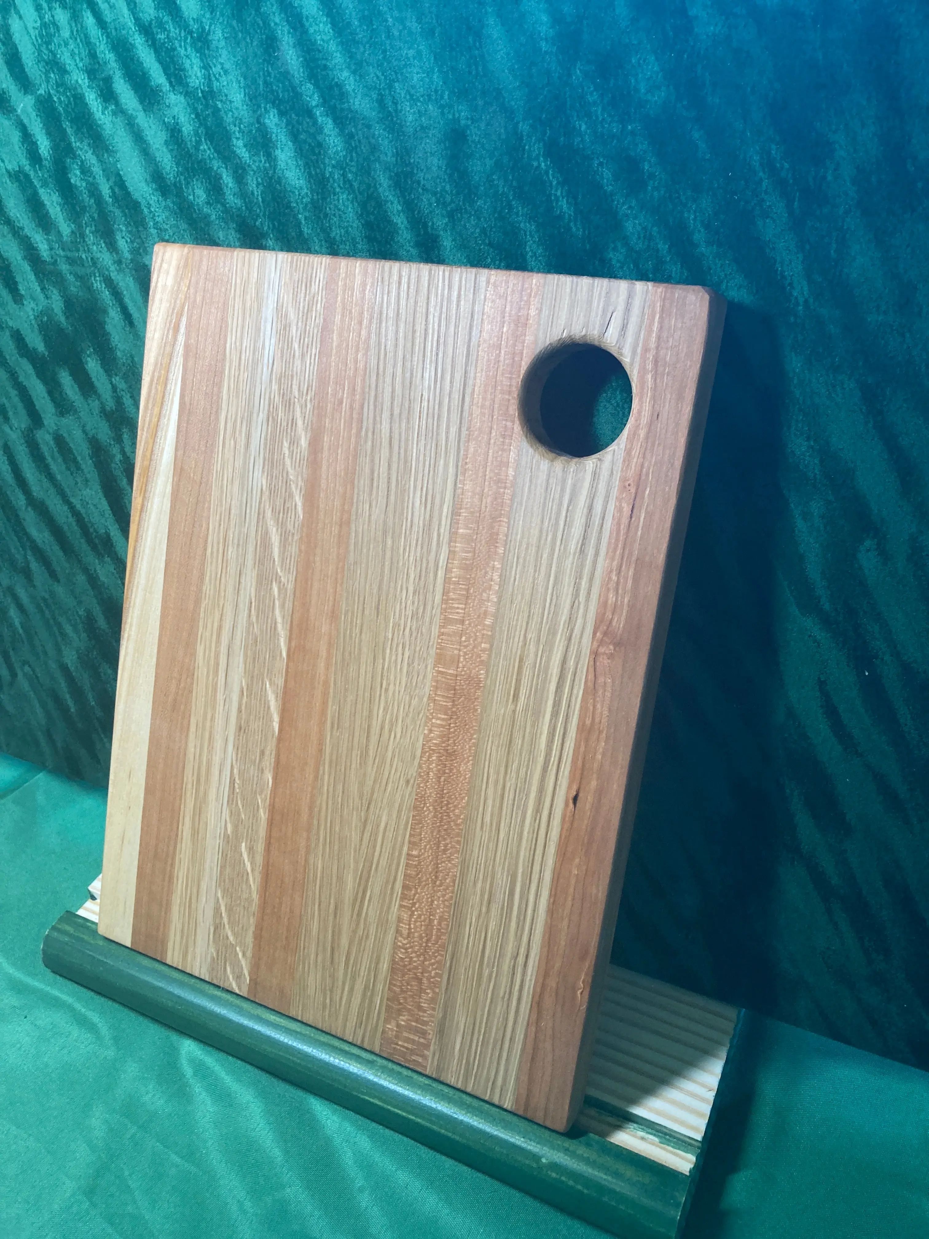 Medium wood Charcuterie board w/ hanging hole. Food prep. Hanging. Reclaimed wood. Handcrafted. High quality. Handmade gift. Oak wood. Cherry wood.