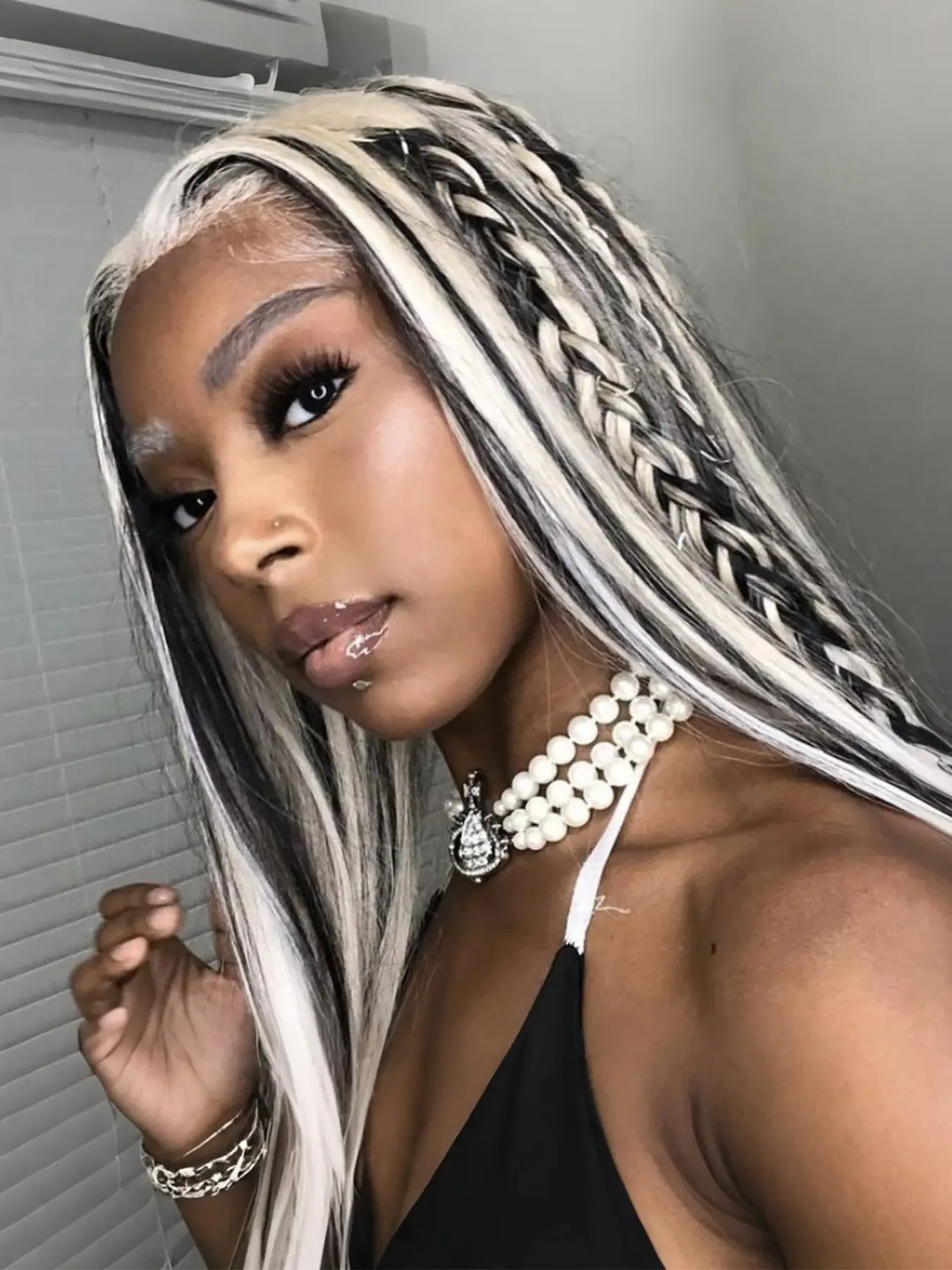 13×4 HD Lace Front Wigs, Artificial Wig, Synthetic Soft Hair Long Straight Gorgeous wig for Fashion Women, Soft and Breathable Wig for Daily and Cosplay Party Use.（26inch）
