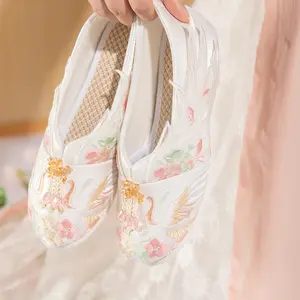 Women's Pearl Tassel Embroidered Flats - Traditional Chinese Satin Loafers with Hanging Ornaments, Elegant Round-Toe Hanfu Shoes for Weddings & Galas