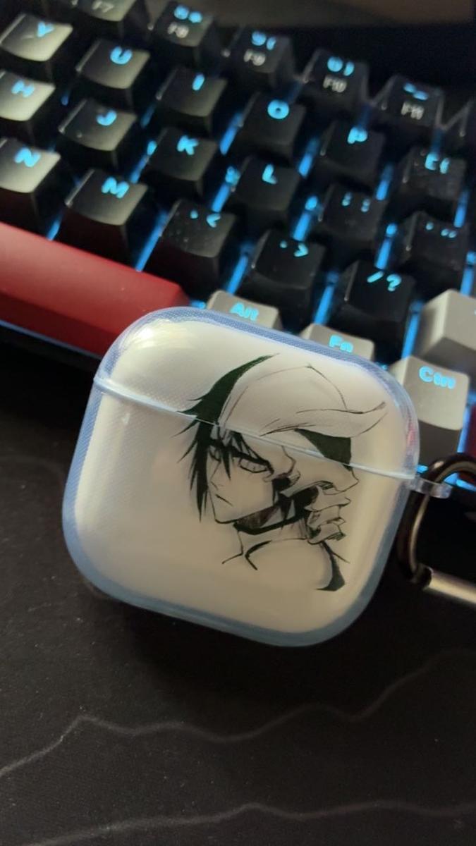 Item: Ulquiorra Cifer, AirPods 4