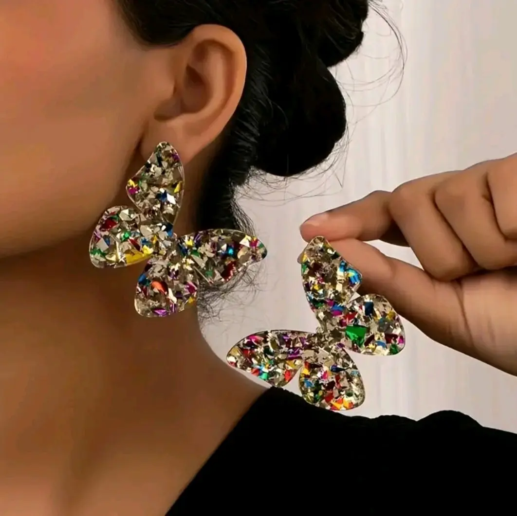 Creative Butterfly Design With Colorful Sequins Decor Stud Earrings Elegant Party Style Acrylic Jewelry Female Gift