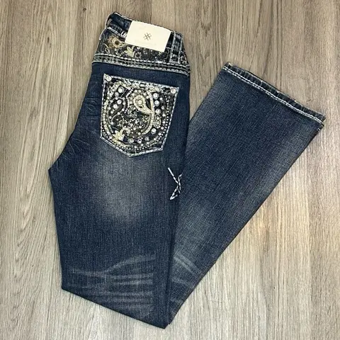 Women’s Bootcut Stretch Jeans