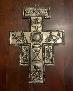 METAL COMMUNION CROSS