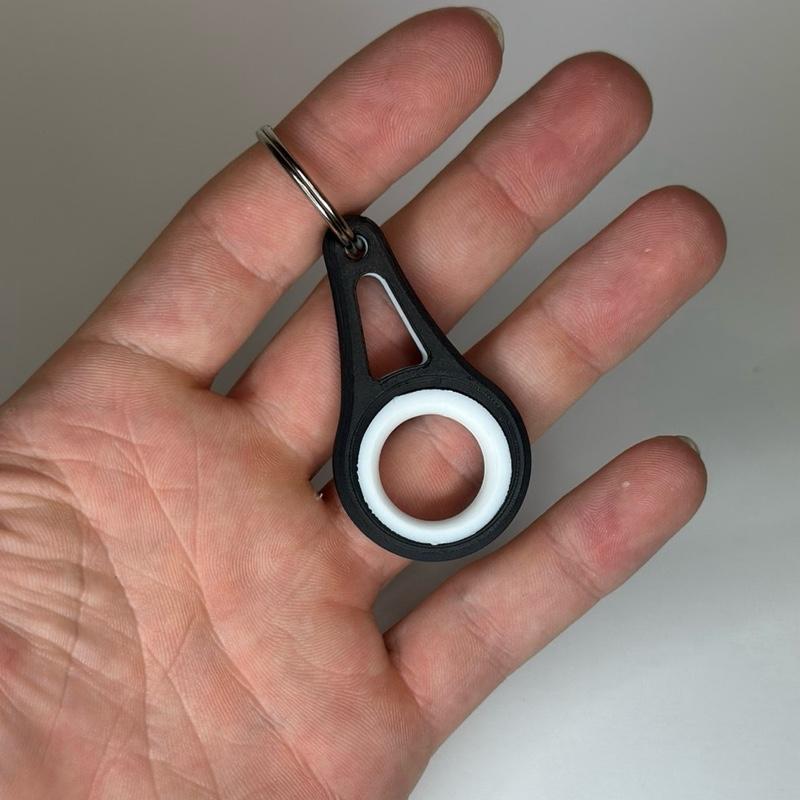 Keychain Spinner - 3D Printed PLA Plastic - Black & White Design - Durable & Lightweight - Perfect for Keys & Bags