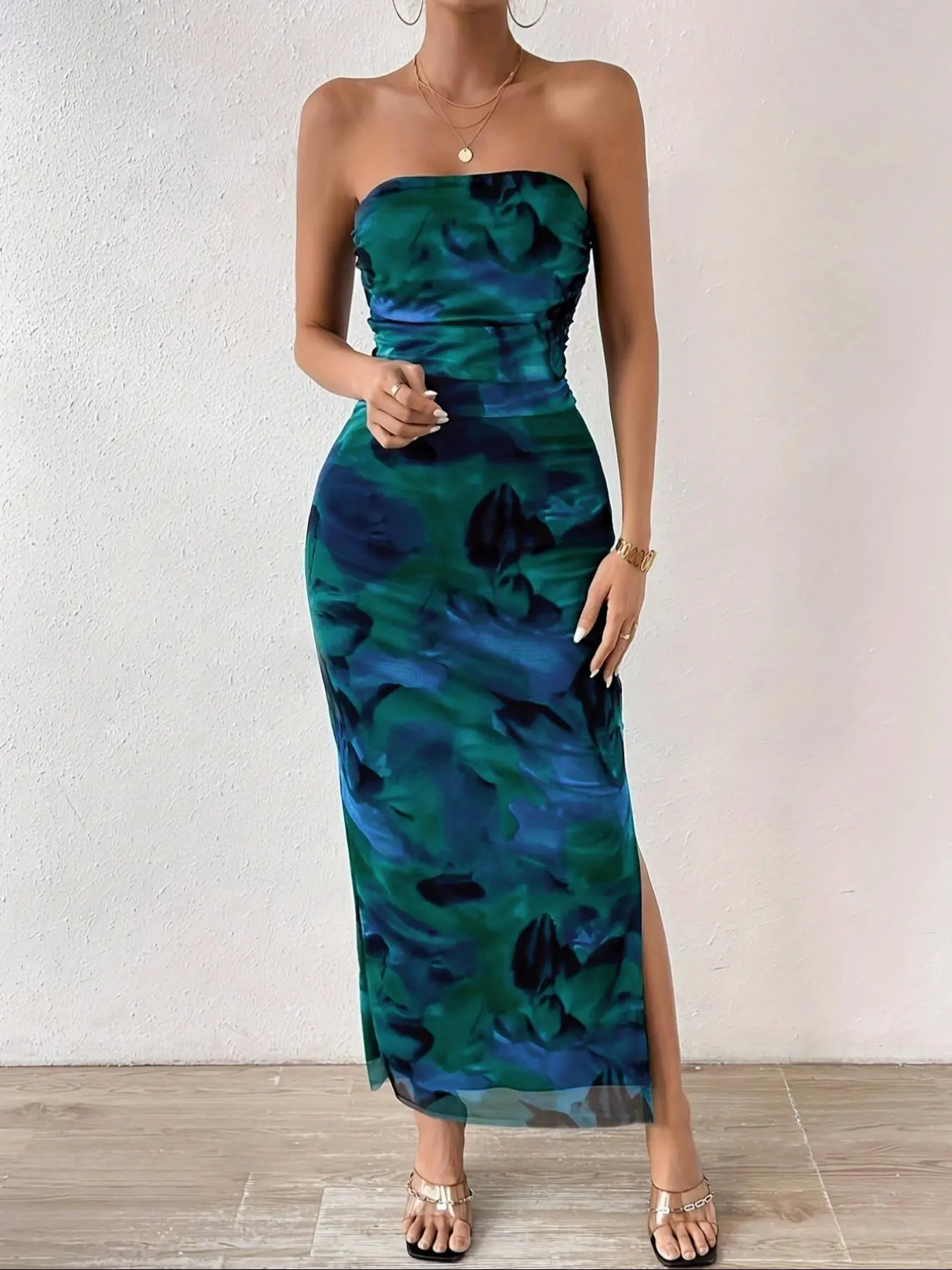 LovelyWholesale, Mother's Day for under ten dollars, don't miss out! Women's All Over Print Ruched LovelyWholesale, Mother's Day for under ten dollars, don't miss out! Women's All Over Print Ruched