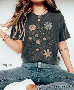 Comfort Colors Vintage Pressed Flowers TShirt Botanical Floral T-shirt Boho Cottagecore Tee Wildflowers Floral TShirt Gift for Gardener