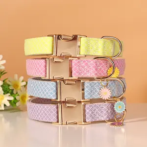 Cute Retro Daisy Dog Collar with Flower Pendant, Adjustable Sparkling Pet Necklace for Small Medium Large Dogs, Nylon Material